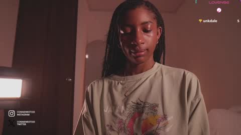 Snapshot of connie_west0 chatting on 12/23/24, 08:03 independent model online show from 12/23/24, 08:03