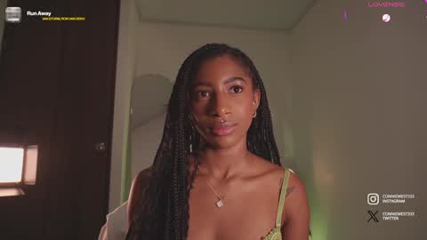 Snapshot of connie_west0 chatting on 12/25/24, 08:50 independent model online show from 12/25/24, 08:50