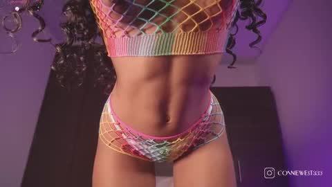 Snapshot of connie_west0 chatting on 10/04/25, 01:25 independent model online show from 10/04/25, 01:25