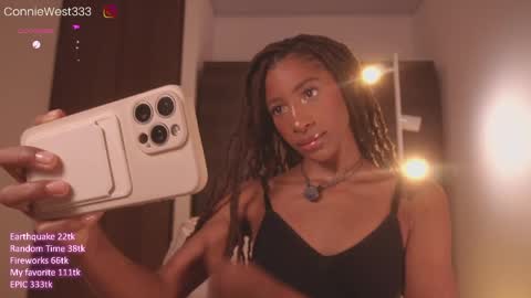   independent model online show from 04/07/26, 12:11