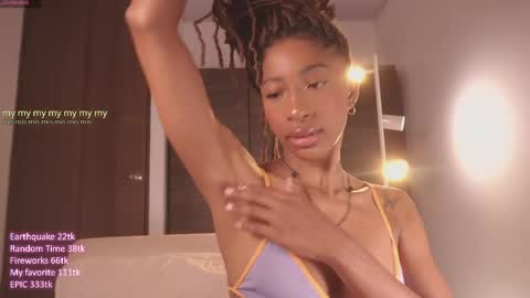   independent model online show from 04/12/26, 11:21