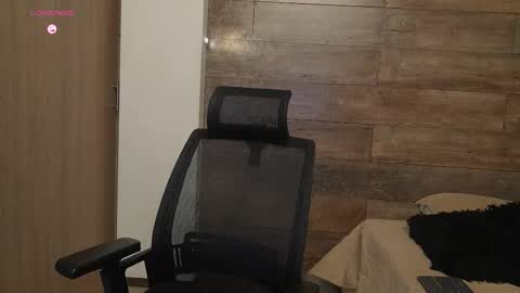 connor_h1 online show from 01/12/26, 04:07