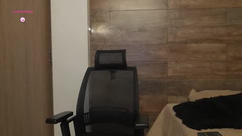 connor_h1 online show from 02/28/26, 04:24