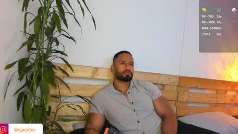 Snapshot of connor_jackson1 chatting on 02/14/25, 01:13 Connor Jackson online show from 02/14/25, 01:13