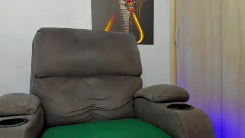 Snapshot of connorkingg chatting on 02/10/25, 01:35 CONNORKING online show from 02/10/25, 01:35