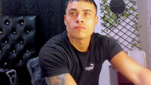 Connor Smith online show from 12/30/24, 02:08