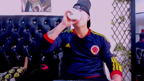 Connor Smith online show from 02/17/25, 02:37