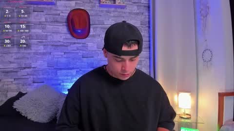 Connor Smith online show from 10/28/25, 01:53