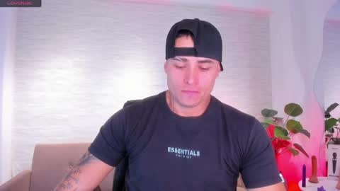Connor Smith online show from 04/25/26, 01:52