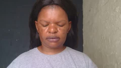 conny online show from 12/05/25, 06:44