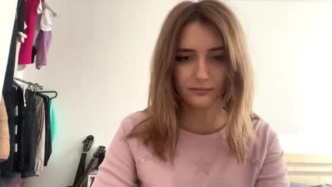 Amelia online show from 02/20/26, 12:27