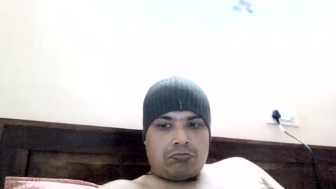 Snapshot of cool_breeze09 chatting on 09/18/25, 07:10 Cool Breeze09 online show from 09/18/25, 07:10