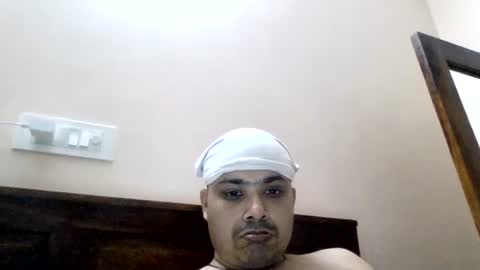 Snapshot of cool_breeze09 chatting on 06/18/26, 06:46 Cool Breeze09 online show from 06/18/26, 06:46