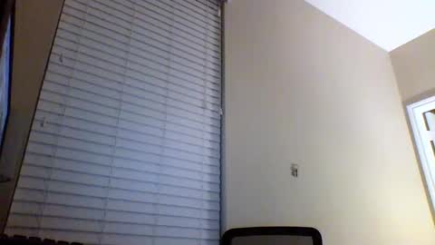 Snapshot of cooldude122222 chatting on 02/10/25, 02:19 cooldude122222 online show from 02/10/25, 02:19