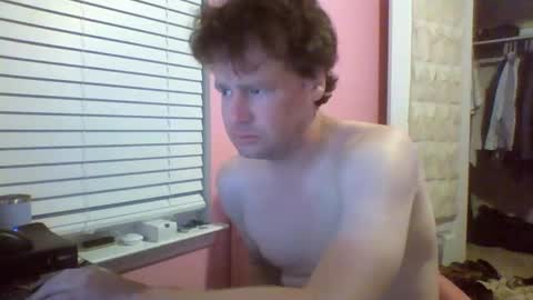 Snapshot of cooldude122222 chatting on 10/11/25, 11:42 cooldude122222 online show from 10/11/25, 11:42