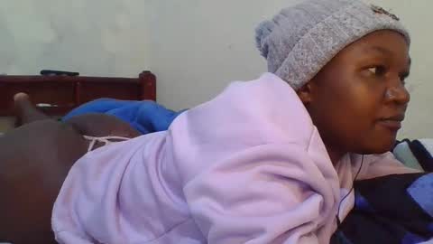 coolgirl001 online show from 02/25/26, 07:01