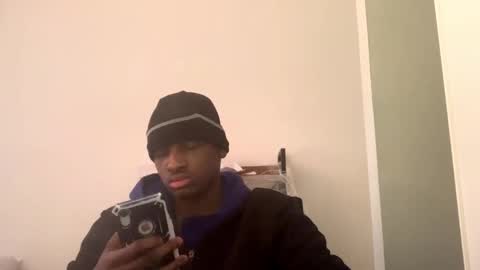 Snapshot of coolvibes69 chatting on 11/30/25, 02:32 coolvibes69 online show from 11/30/25, 02:32