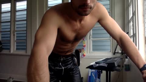 Snapshot of coopersmiths chatting on 02/23/25, 01:53 VADONIS online show from 02/23/25, 01:53