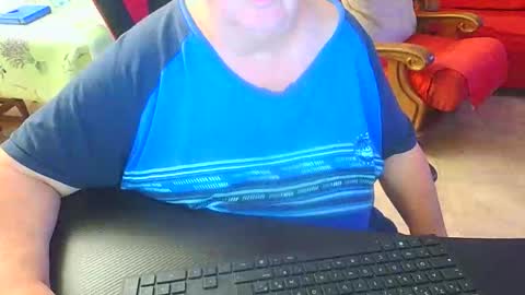 coquin375 online show from 10/27/25, 06:56