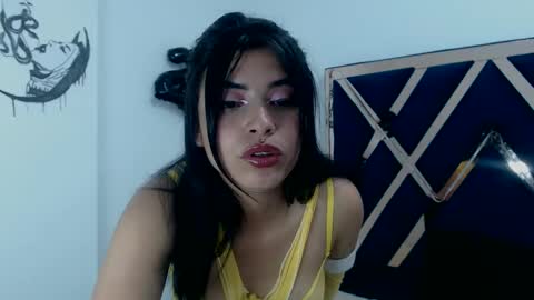 Cora online show from 12/05/24, 08:44