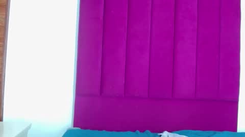 Cora online show from 12/11/24, 06:14