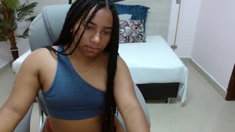 Snapshot of coral_echeverri chatting on 04/01/26, 08:28 Coral Echeverri online show from 04/01/26, 08:28