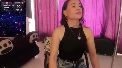 Coral  online show from 11/08/25, 01:44