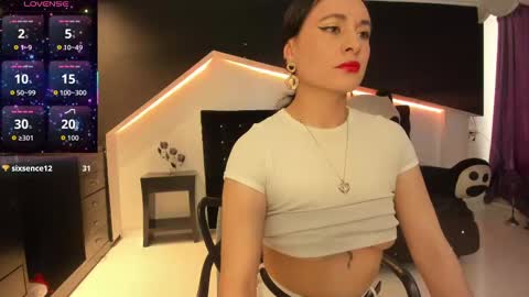 Coral  online show from 11/14/25, 03:00