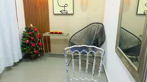 Coral online show from 12/04/25, 11:08