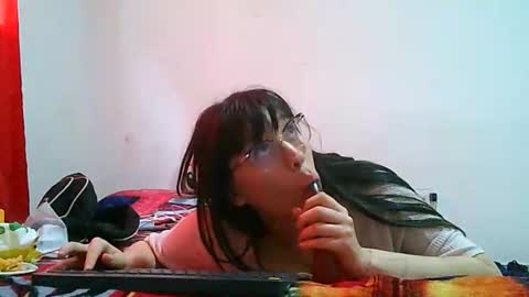 coral_smit13 online show from 02/19/26, 08:38