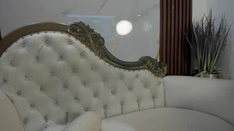 Coralie Bronson online show from 11/23/25, 12:49