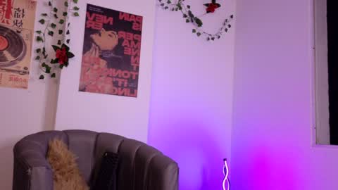 Snapshot of coraliebronson chatting on 06/11/26, 12:32 Coralie Bronson online show from 06/11/26, 12:32