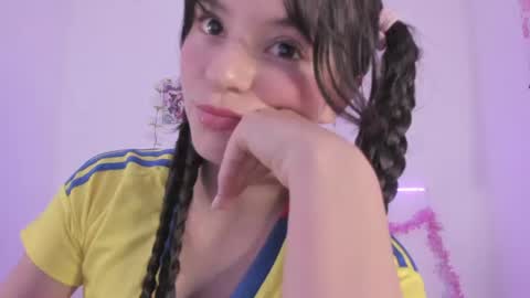 Snapshot of coralinexxx07 chatting on 06/17/26, 10:32 Coraline uwu Bienvenidos al dulce mundo de Coraline Hola amores soy Coraline Una chica tierna juguetona online show from 06/17/26, 10:32