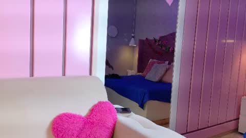 Snapshot of coralvega chatting on 06/19/26, 11:47 coralvega online show from 06/19/26, 11:47