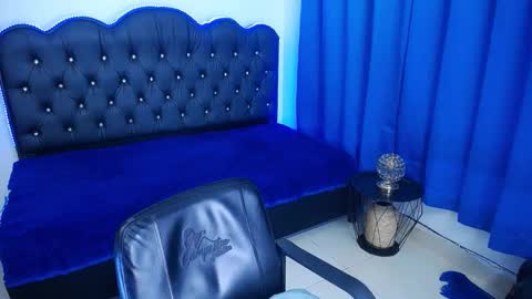 Snapshot of cordelia_perlman chatting on 11/25/25, 08:14 Cordelia online show from 11/25/25, 08:14