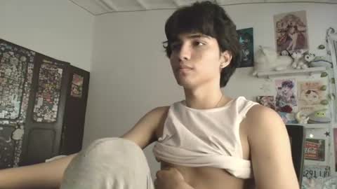 Snapshot of corey_moon chatting on 07/02/26, 02:45 Corey Glenn online show from 07/02/26, 02:45