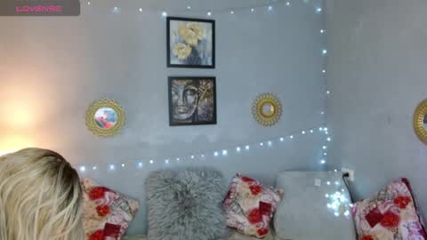 CORINNDUPONT online show from 01/19/26, 01:20