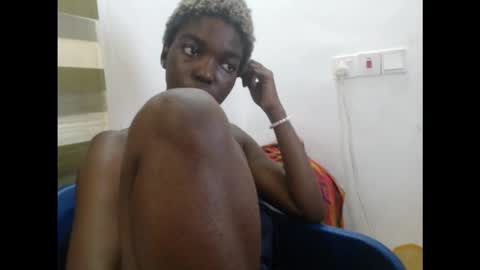 Snapshot of cornxcuntx chatting on 11/06/25, 06:42 cornxcuntx online show from 11/06/25, 06:42