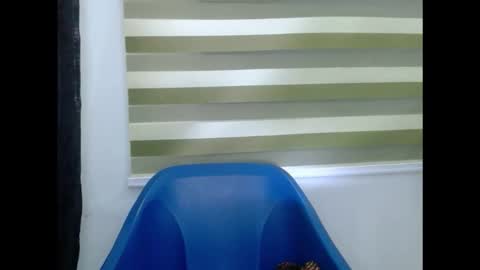 Snapshot of cornxcuntx chatting on 11/15/25, 12:41 cornxcuntx online show from 11/15/25, 12:41