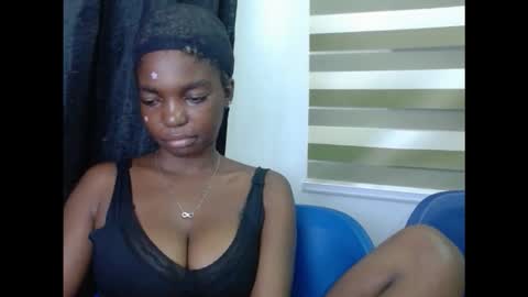 Snapshot of cornxcuntx chatting on 11/16/25, 12:16 cornxcuntx online show from 11/16/25, 12:16