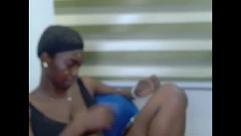 Snapshot of cornxcuntx chatting on 11/20/25, 12:11 cornxcuntx online show from 11/20/25, 12:11