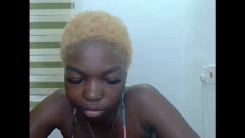 Snapshot of cornxcuntx chatting on 12/02/25, 09:54 cornxcuntx online show from 12/02/25, 09:54