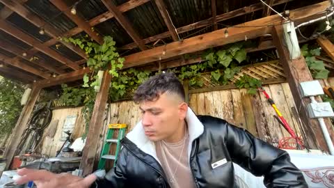 Snapshot of coronelking chatting on 12/27/24, 09:54 coronelking online show from 12/27/24, 09:54