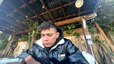 Snapshot of coronelking chatting on 01/11/25, 10:40 coronelking online show from 01/11/25, 10:40