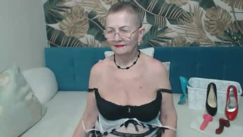 Snapshot of corssika chatting on 11/04/25, 07:35 corssika online show from 11/04/25, 07:35