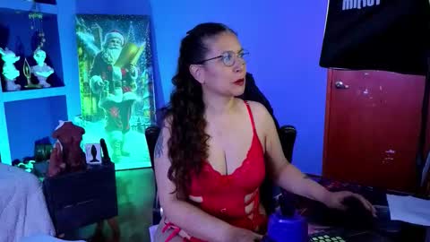 Natali online show from 11/18/25, 05:34