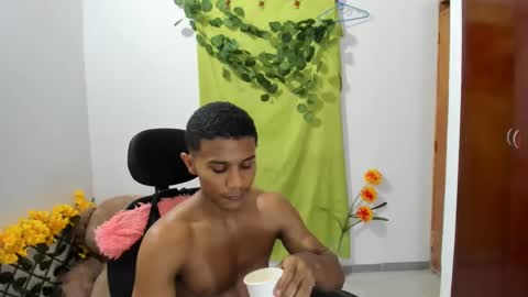 Ethan  online show from 12/27/24, 03:09