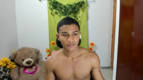 Ethan  online show from 03/12/25, 04:51