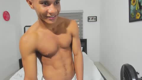 Ethan  online show from 10/27/25, 06:45