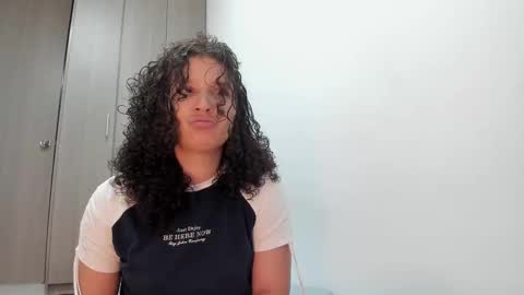 Lunita online show from 10/06/25, 01:41